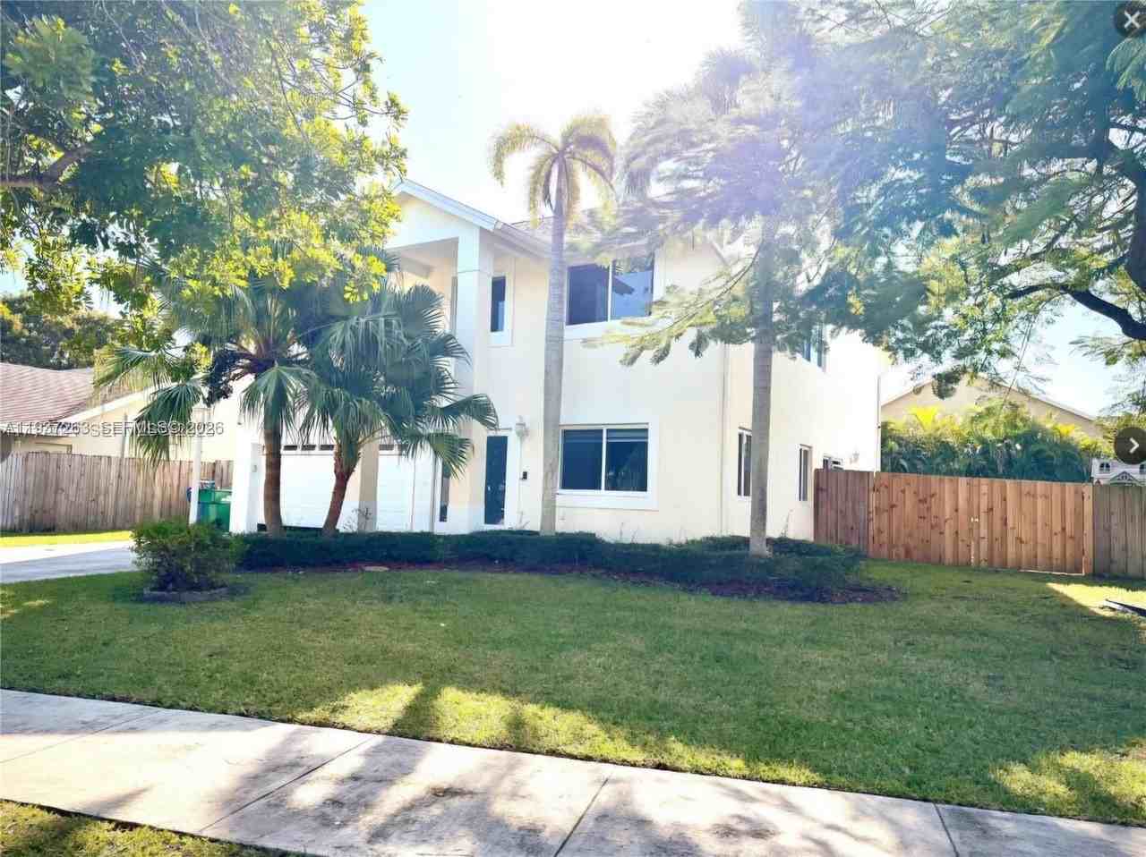 9750 Sw 219th St - Photo 2 of 28