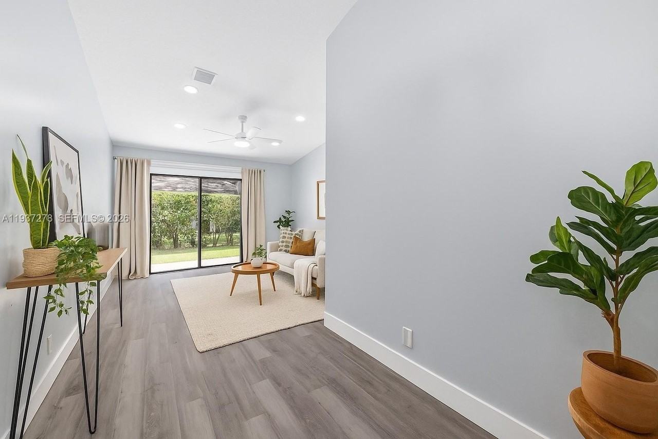 3639 Nw 83rd Ln - Photo 2 of 50