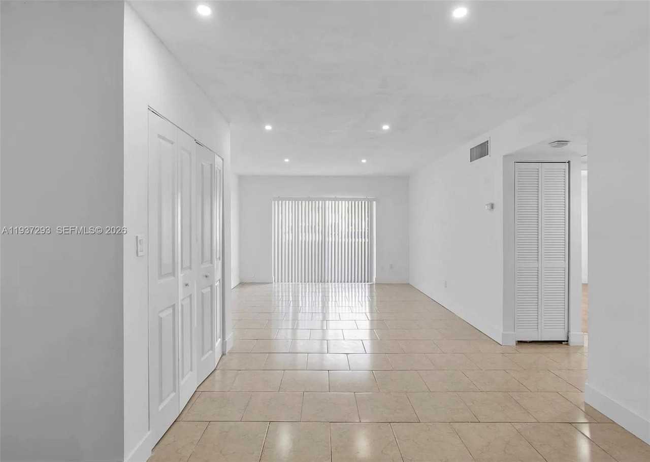 14013 Sw 90th Ave #D107 - Photo 6 of 25