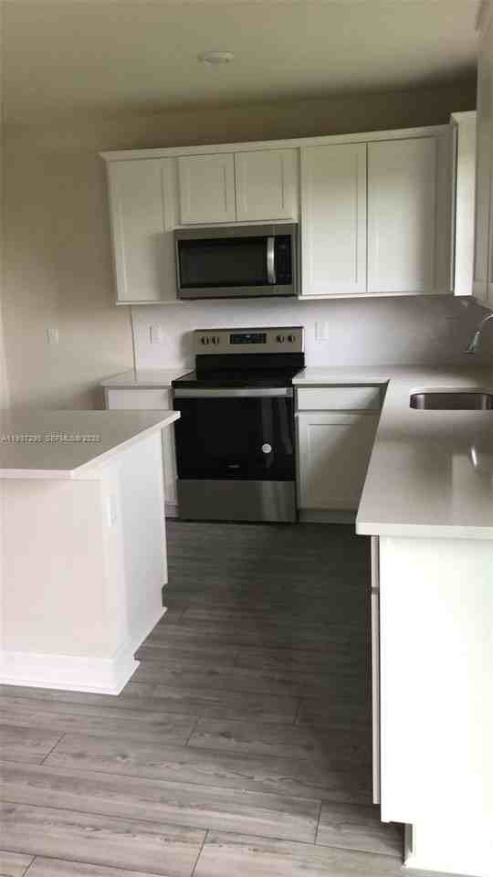 3149 Poinciana St #0 - Photo 2 of 10