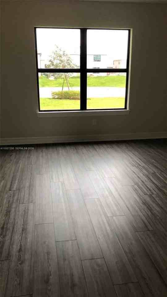 3149 Poinciana St #0 - Photo 7 of 10