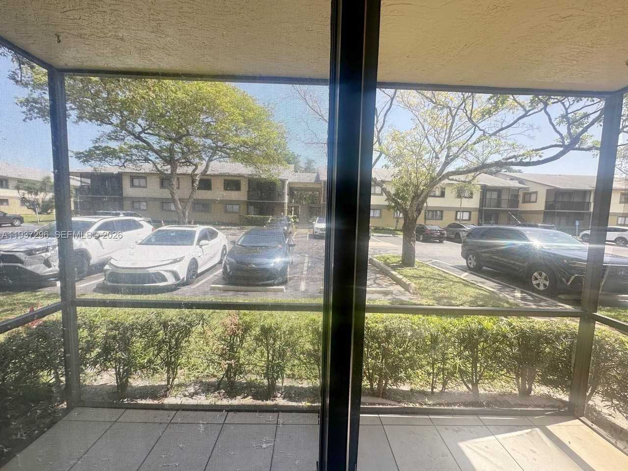 523 Trace Cir #105 - Photo 2 of 16