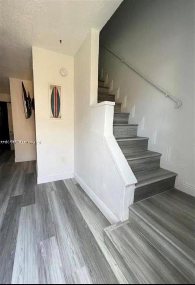 1542 Nw 35th St #2 - Photo 6 of 7