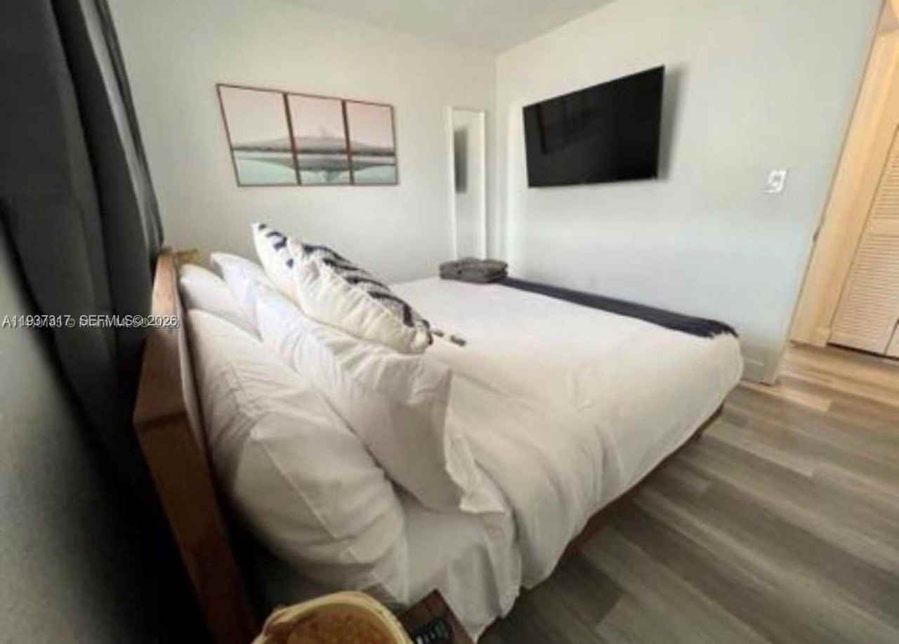 1542 Nw 35th St #2 - Photo 7 of 7