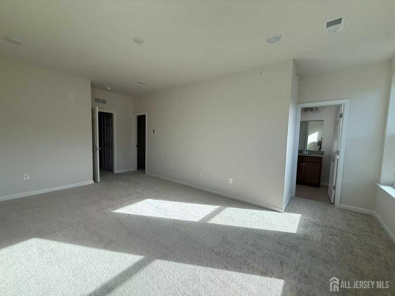 616 Sadie Cir - Photo 5 of 18