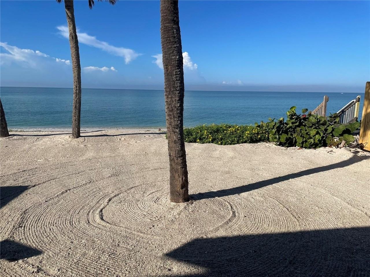 2709 Casey Key Rd - Photo 2 of 50