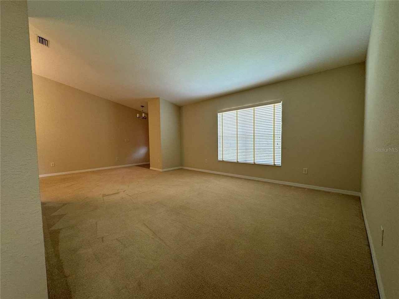 1014 Ne 22nd Ave - Photo 3 of 30