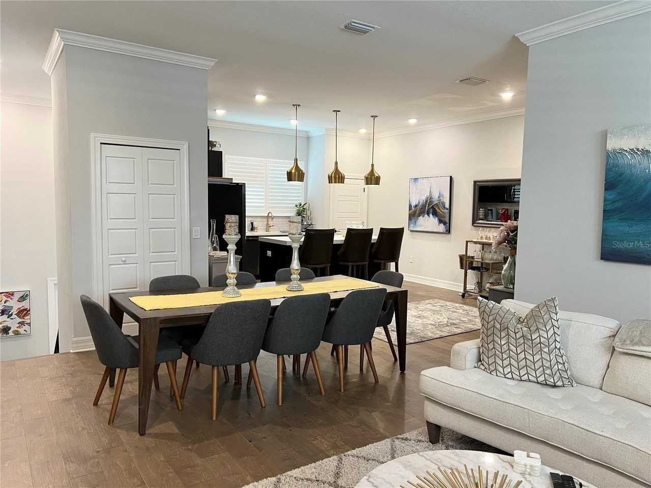 3421 W Horatio St #110 - Photo 3 of 29