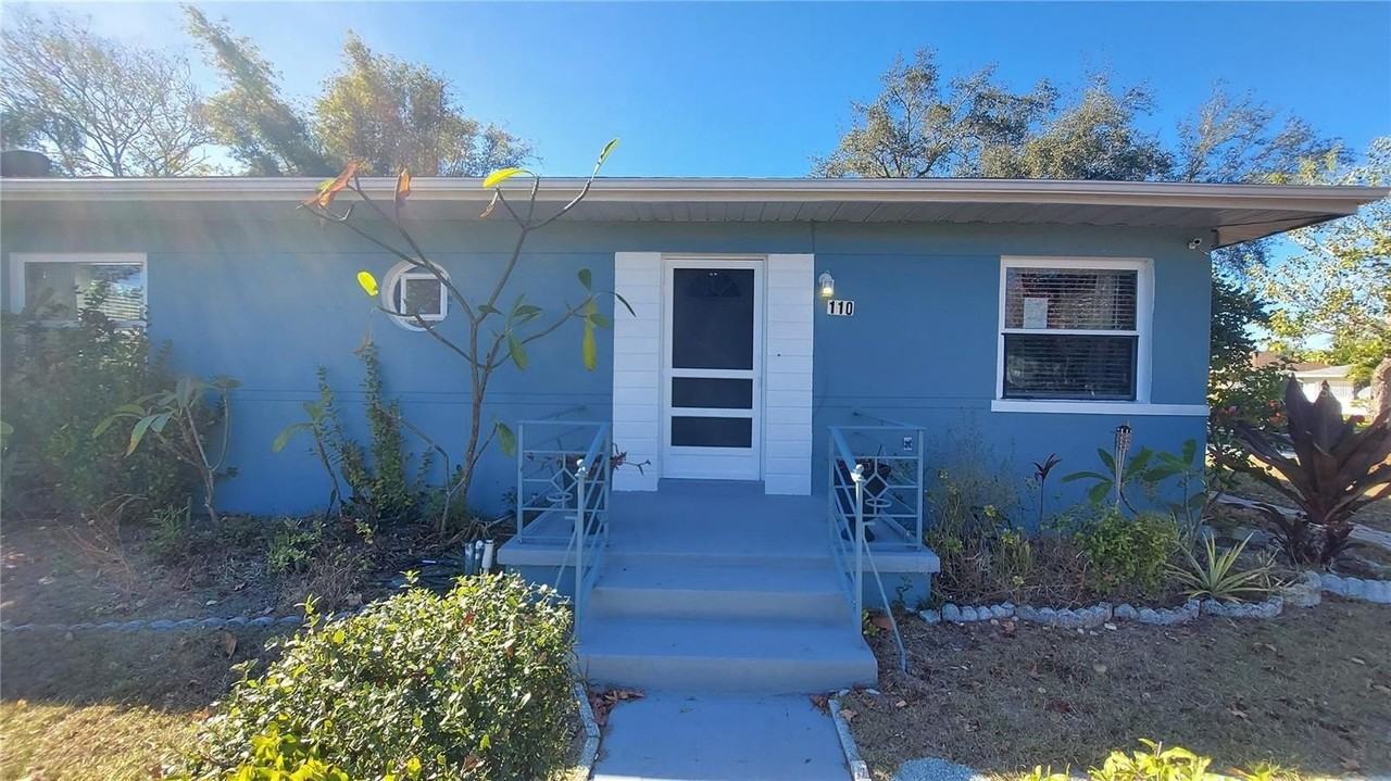 110 N Crest Ave - Photo 3 of 36