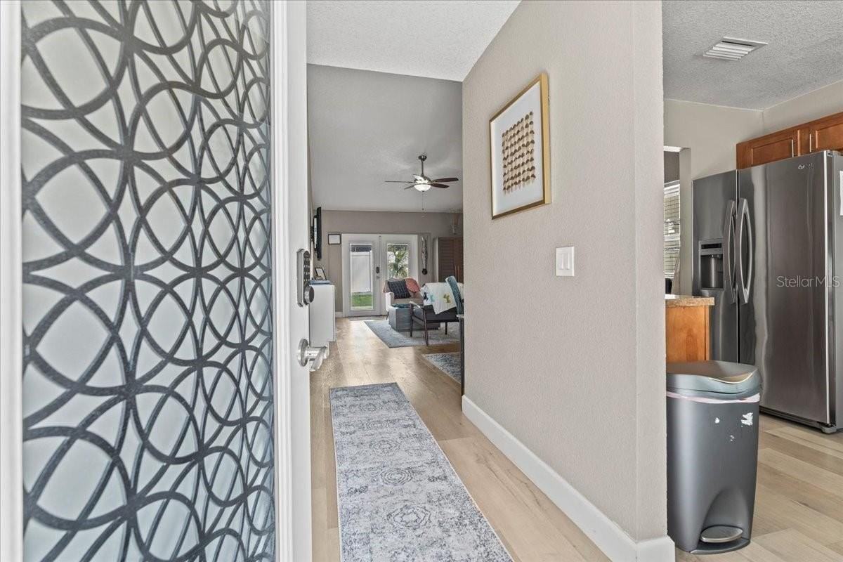 9811 Sir Frederick St - Photo 3 of 27