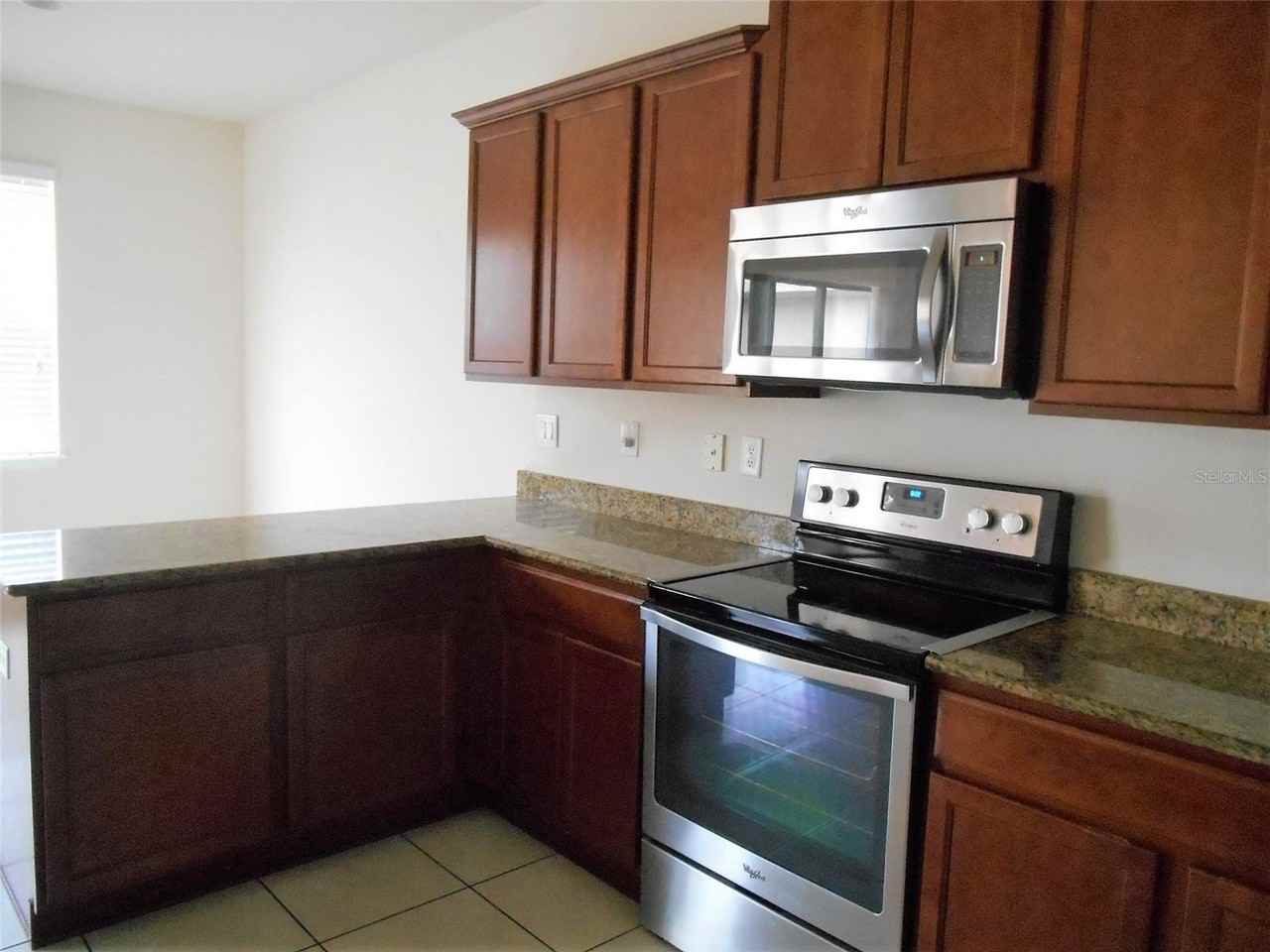 9308 Sapphireberry Ln - Photo 3 of 5