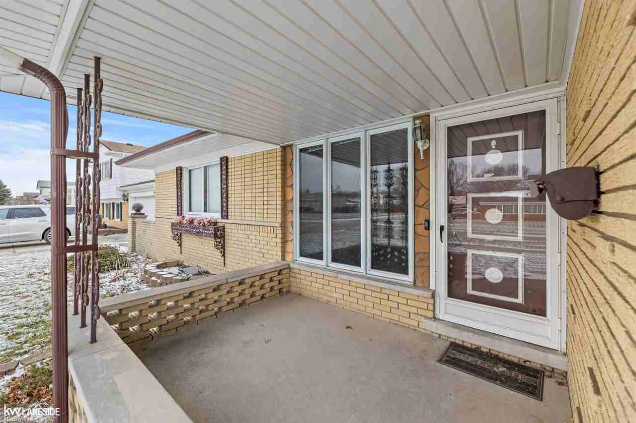 11050 Irene Ave - Photo 2 of 26