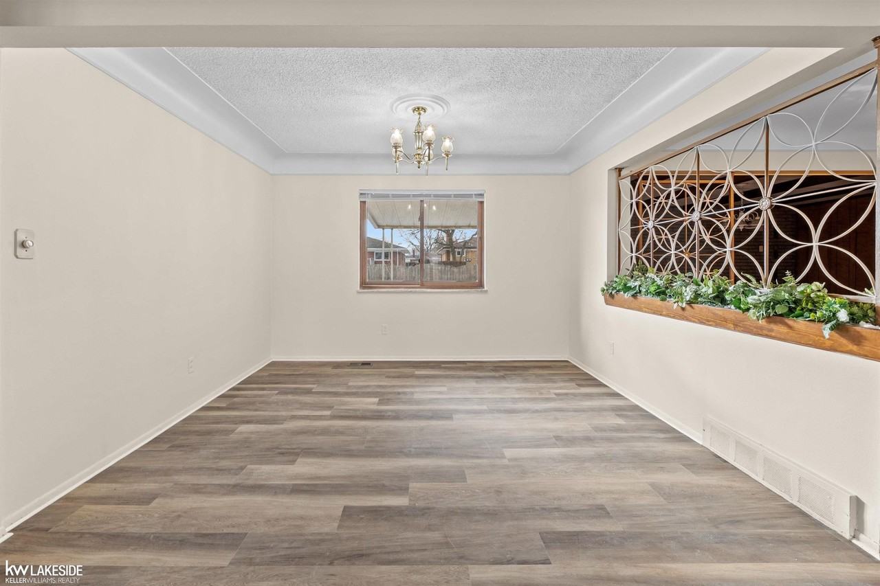 11050 Irene Ave - Photo 5 of 26