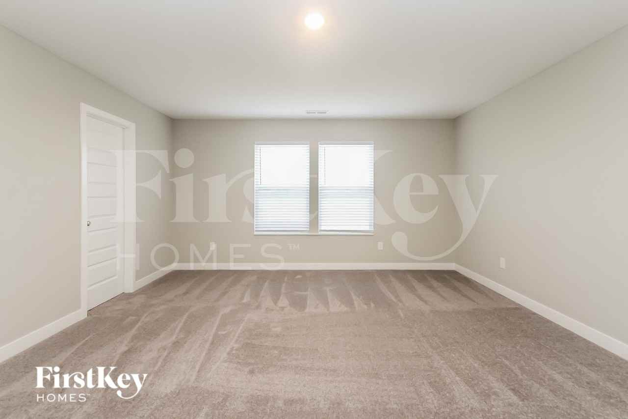 2416 S Carlota Dr - Photo 6 of 15