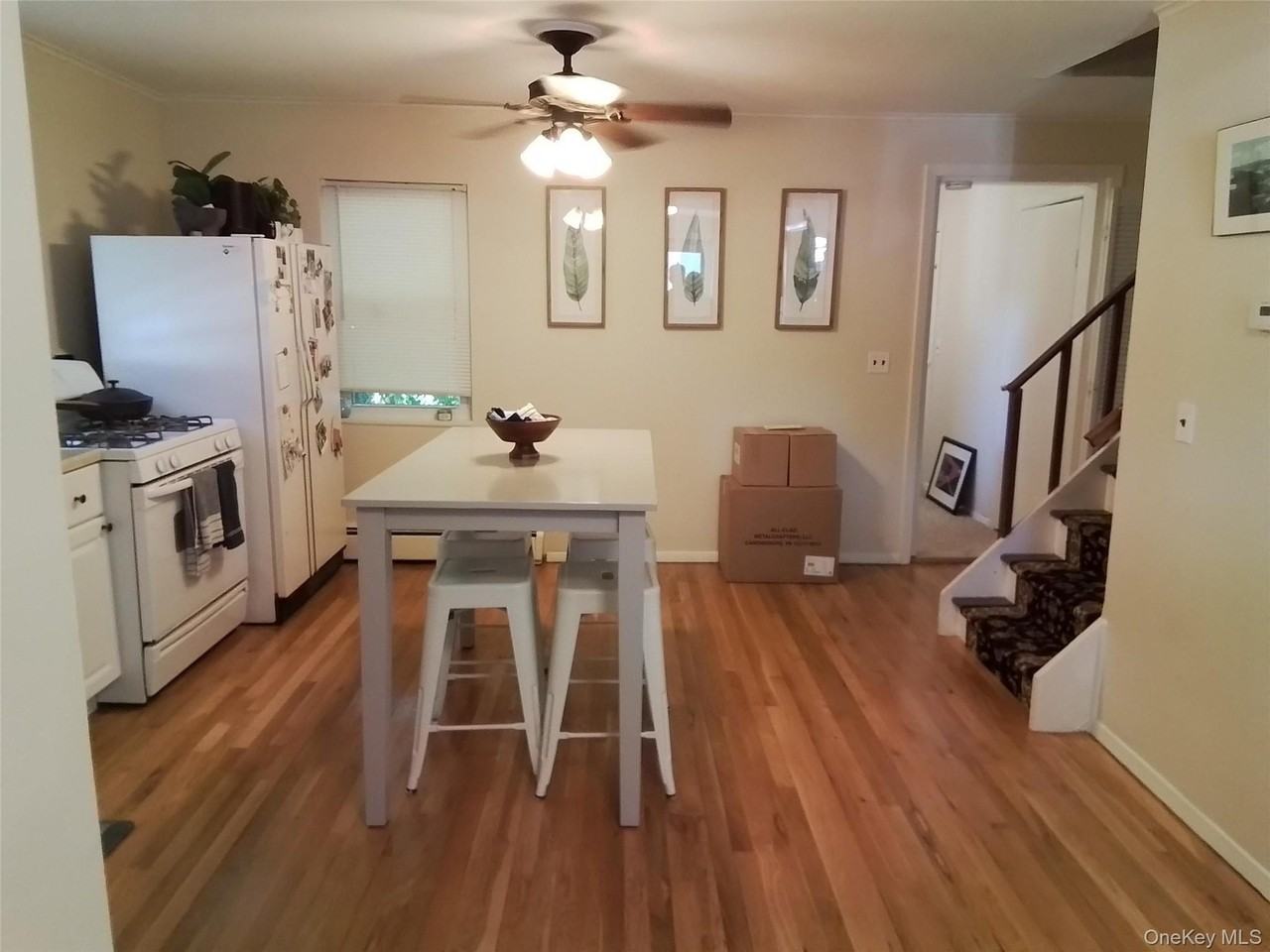 35 Doris Ave - Photo 2 of 21