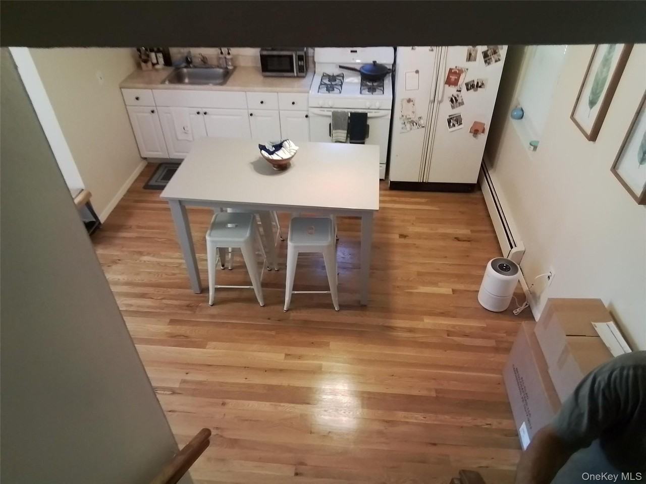 35 Doris Ave - Photo 4 of 21