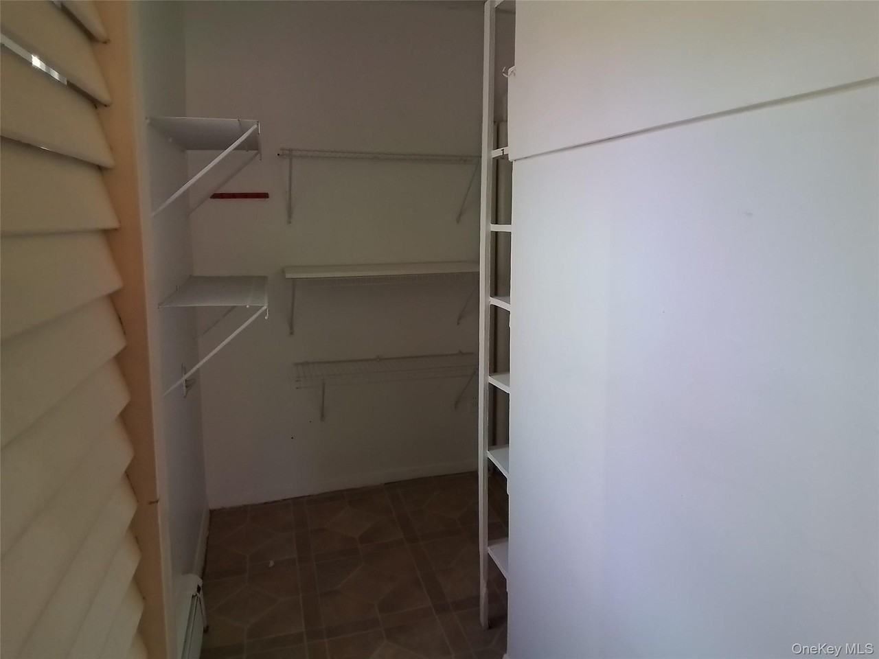 35 Doris Ave - Photo 6 of 21