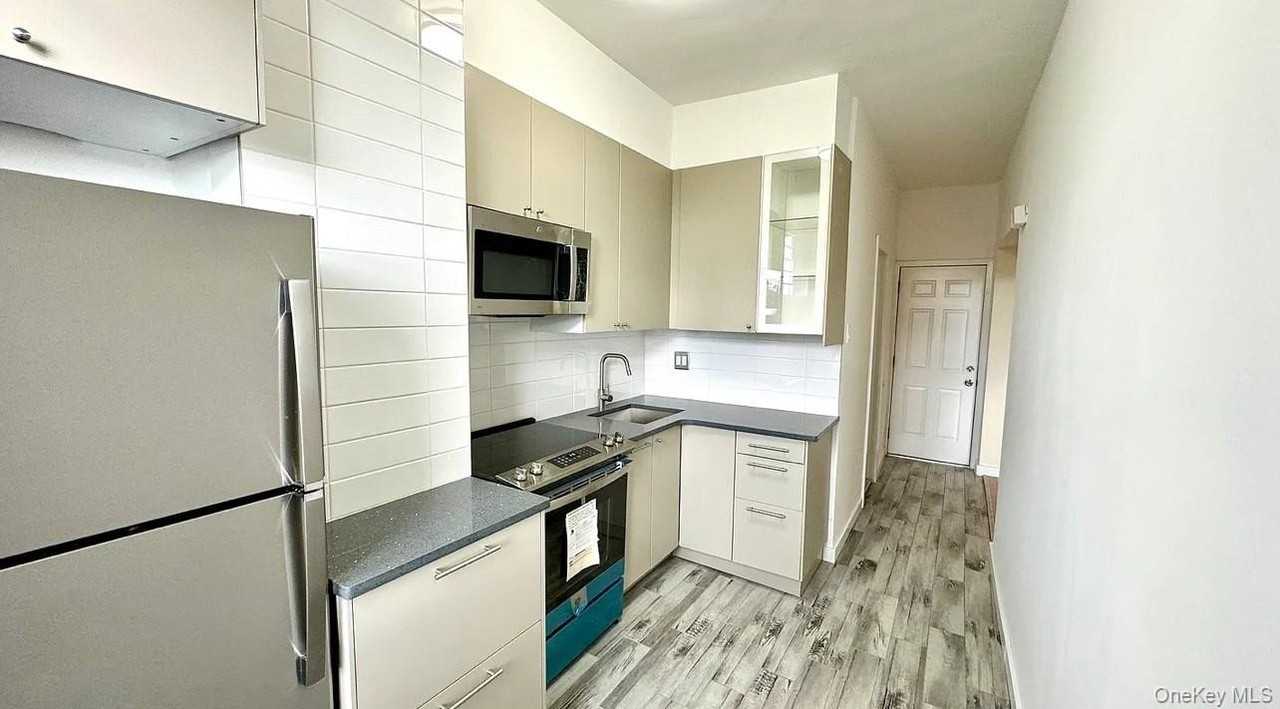 6852 76th St Unit 2 #2 - Photo 7 of 14