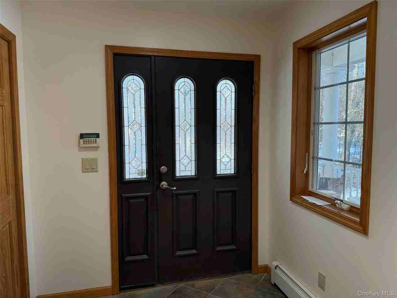 88 Pierce Cir - Photo 2 of 27