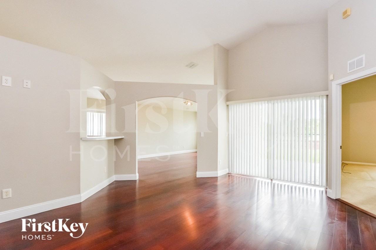 11732 Rouse Run Cir - Photo 4 of 15