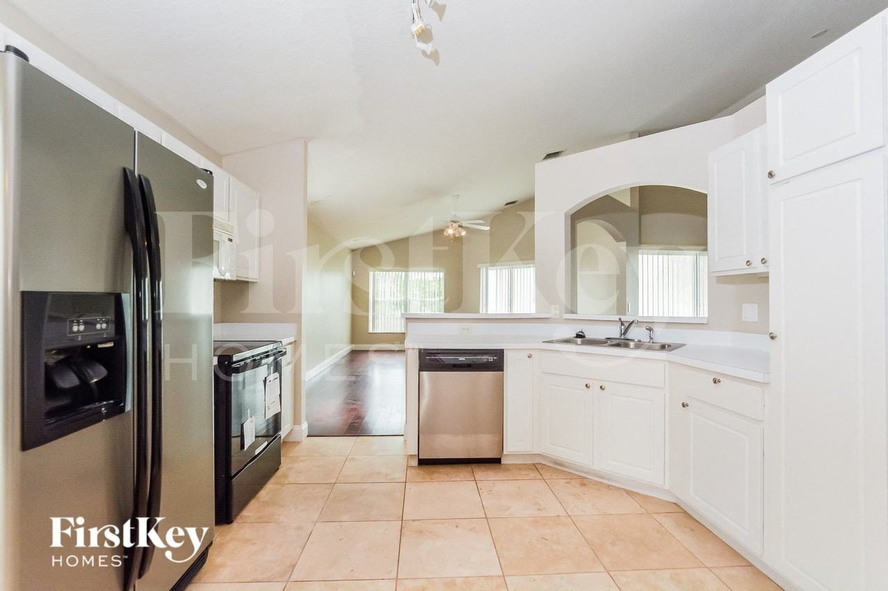 11732 Rouse Run Cir - Photo 6 of 15