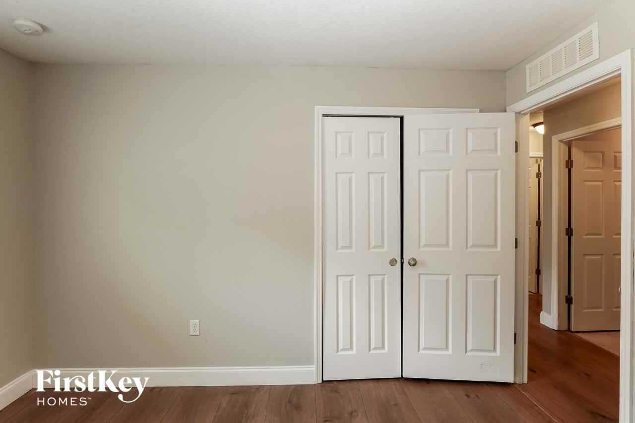 3470 Heath Dr - Photo 6 of 15