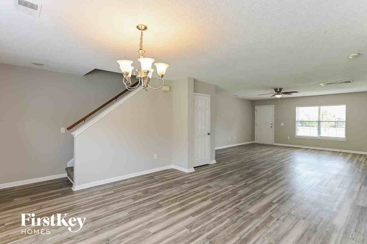 2024 Clipstone Dr - Photo 6 of 15