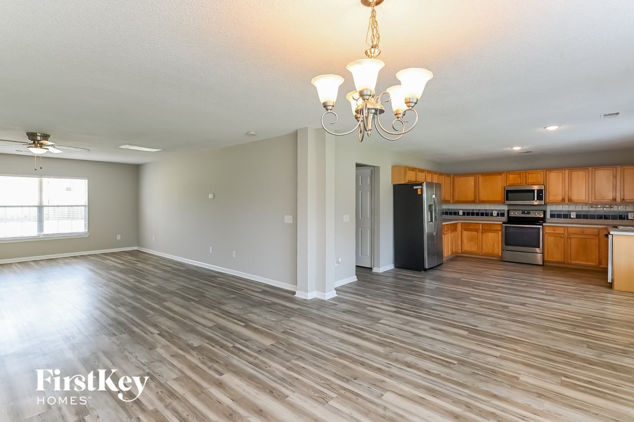 2024 Clipstone Dr - Photo 7 of 15