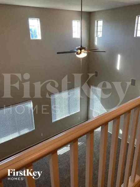 17017 W Magnolia St - Photo 3 of 10