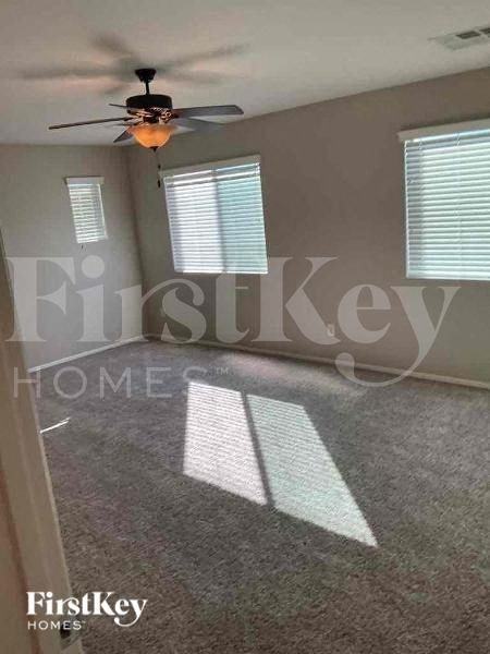 17017 W Magnolia St - Photo 7 of 10