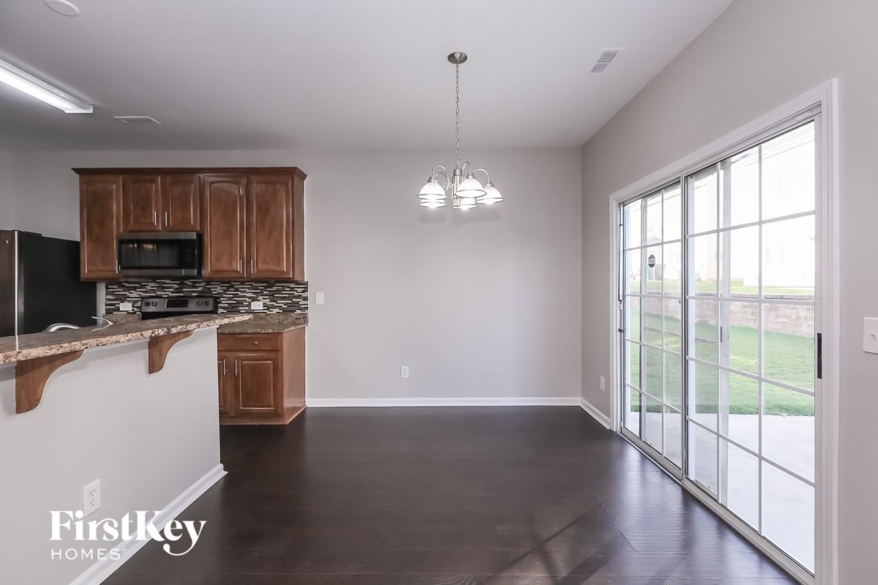 9326 Longstone Ln - Photo 5 of 16