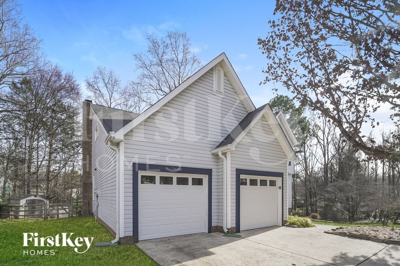 9600 Runswyck Ct - Photo 3 of 15