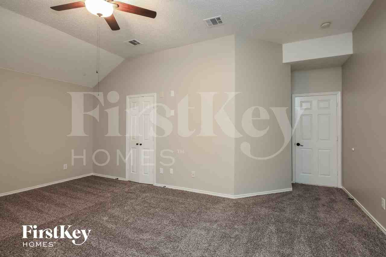 513 Branch Ln - Photo 7 of 15