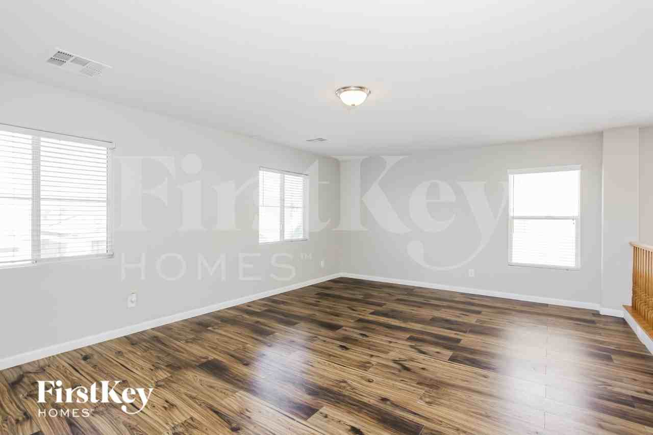 8648 Dodds Canyon St - Photo 2 of 15