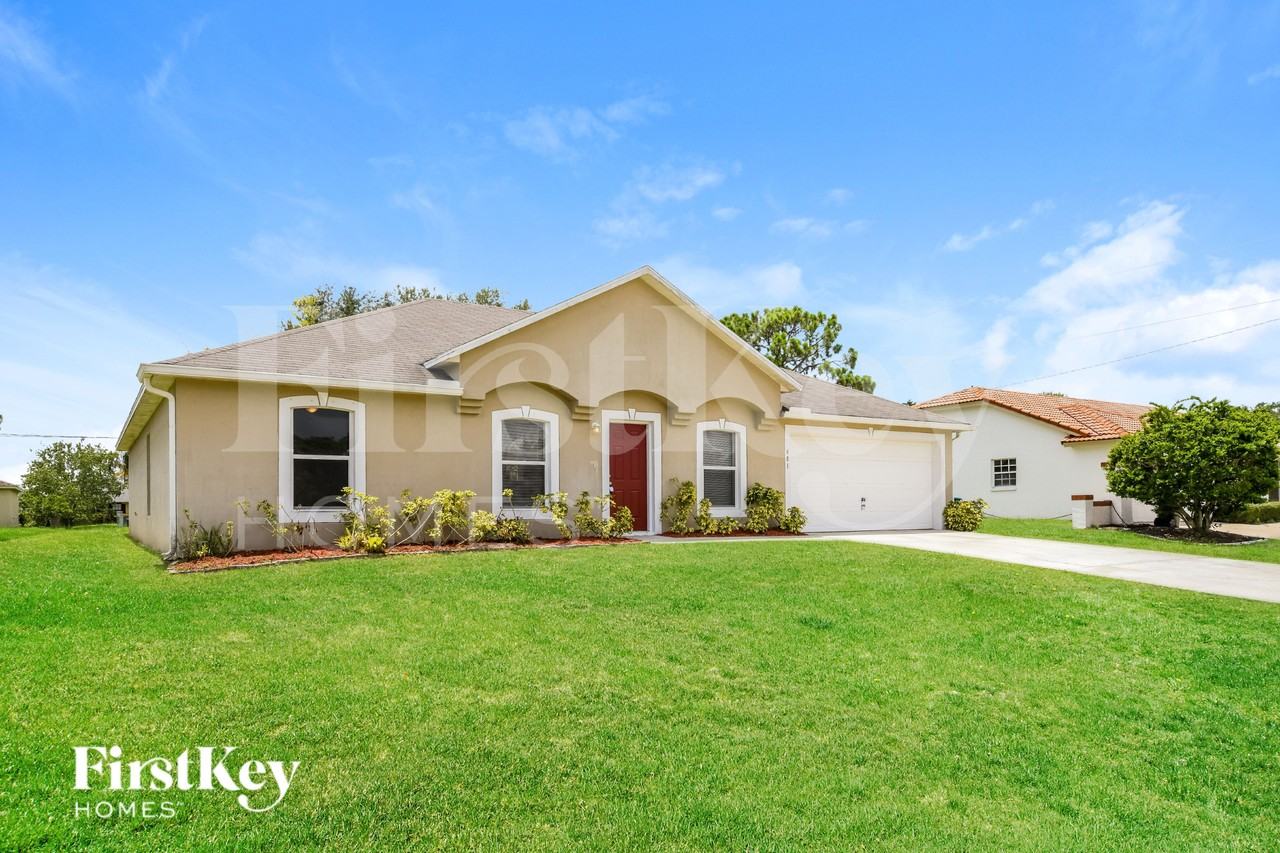 681 Sauders Rd Se - Photo 2 of 16