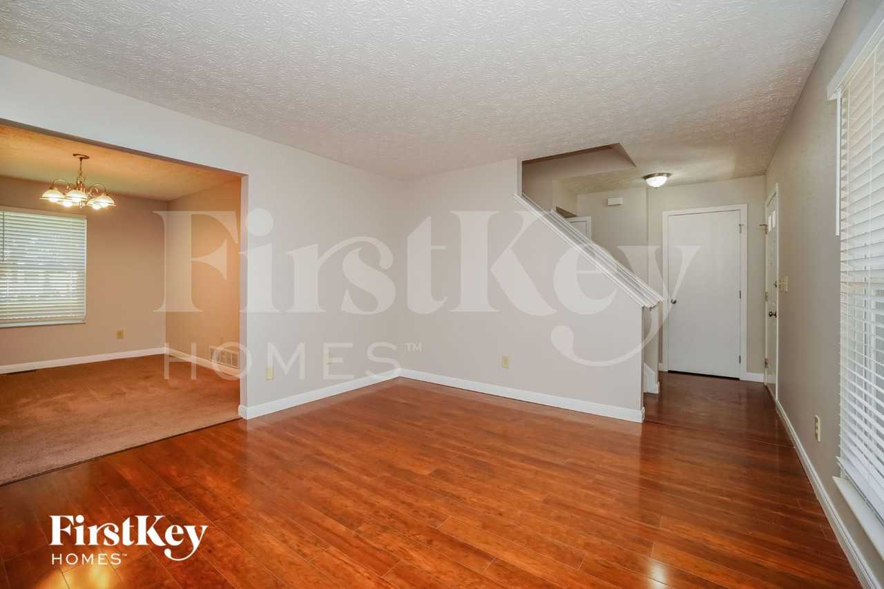 6594 Danbury Dr - Photo 2 of 15