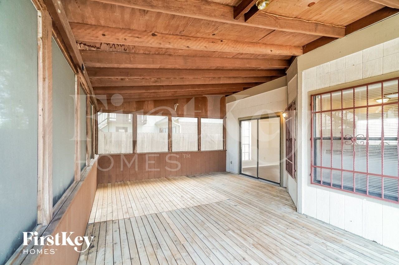 5122 Lakebend East Dr - Photo 7 of 15