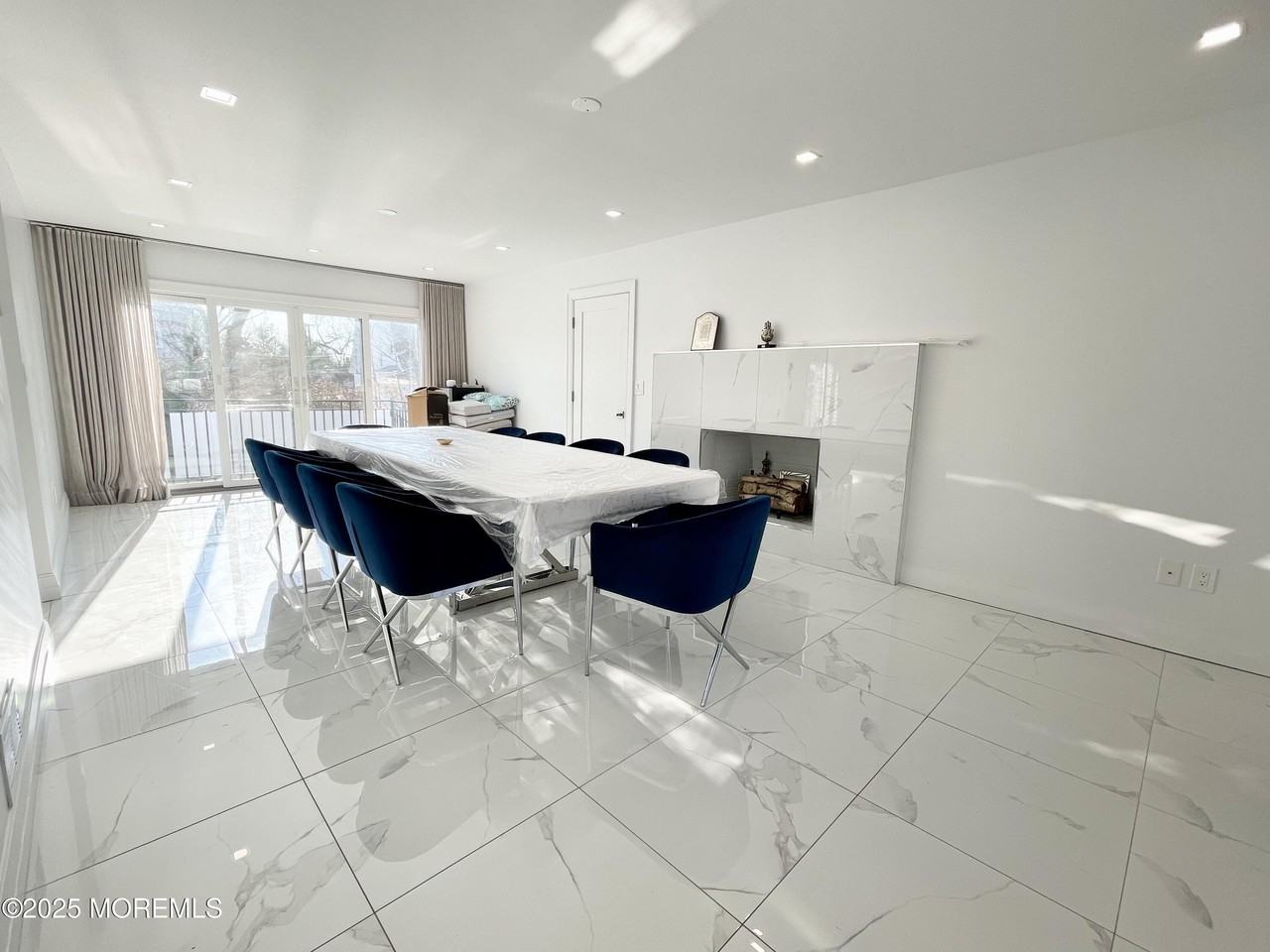 7 Berger Ave - Photo 3 of 14