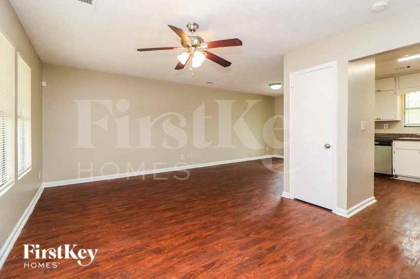 3346 Clevemont Way - Photo 5 of 16