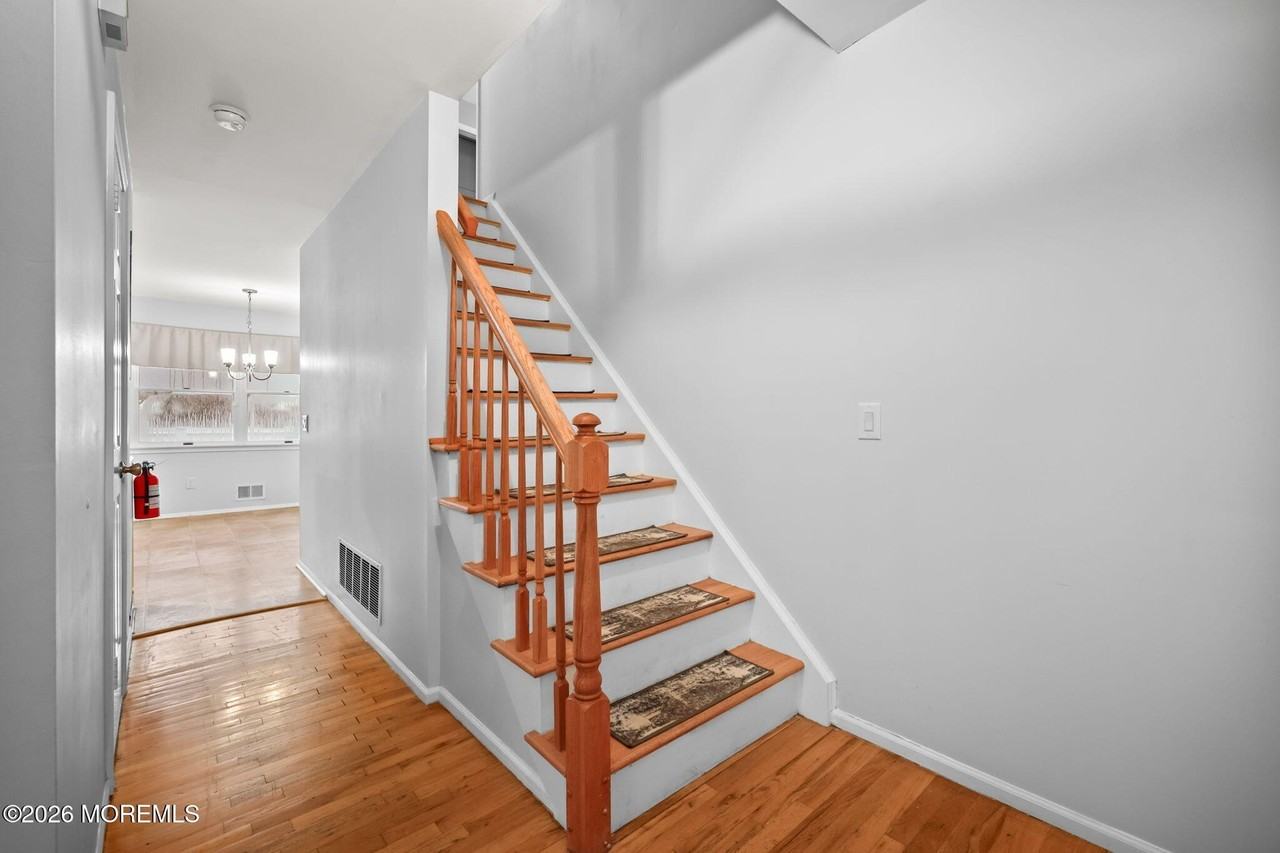 11 Applebey St - Photo 3 of 31