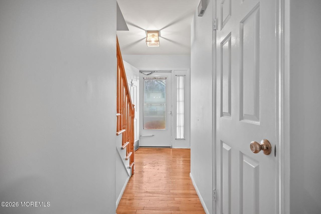 11 Applebey St - Photo 5 of 31