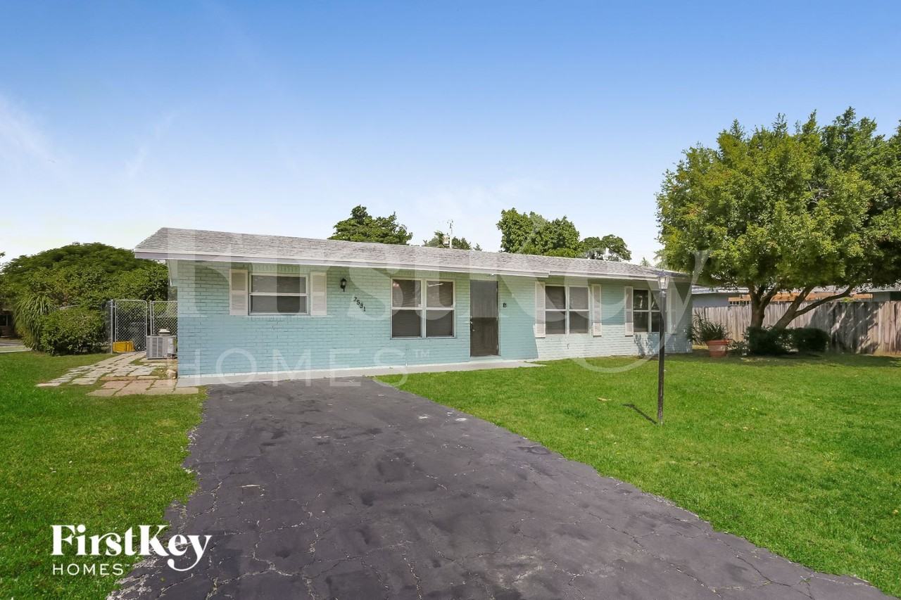 2531 Blue Jay Turn - Photo 2 of 14