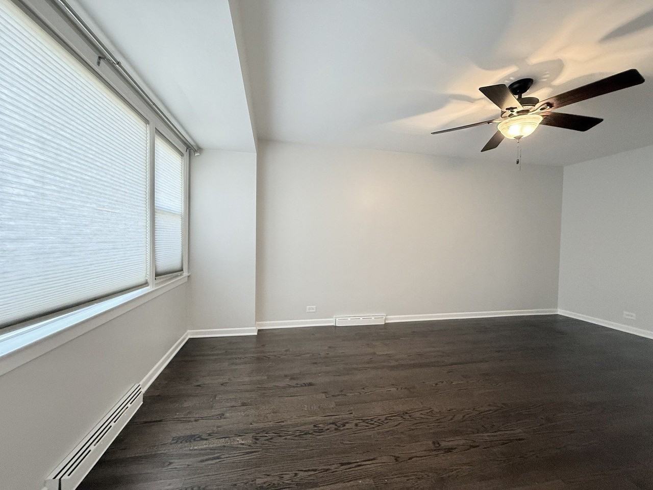 5850 S Neva Ave - Photo 3 of 17