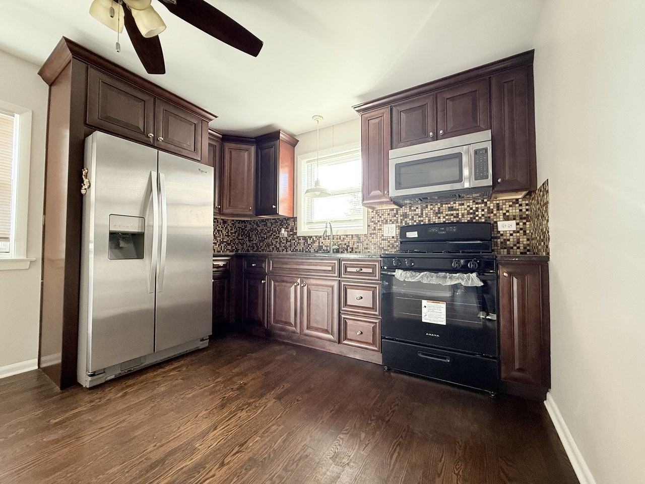 5850 S Neva Ave - Photo 6 of 17