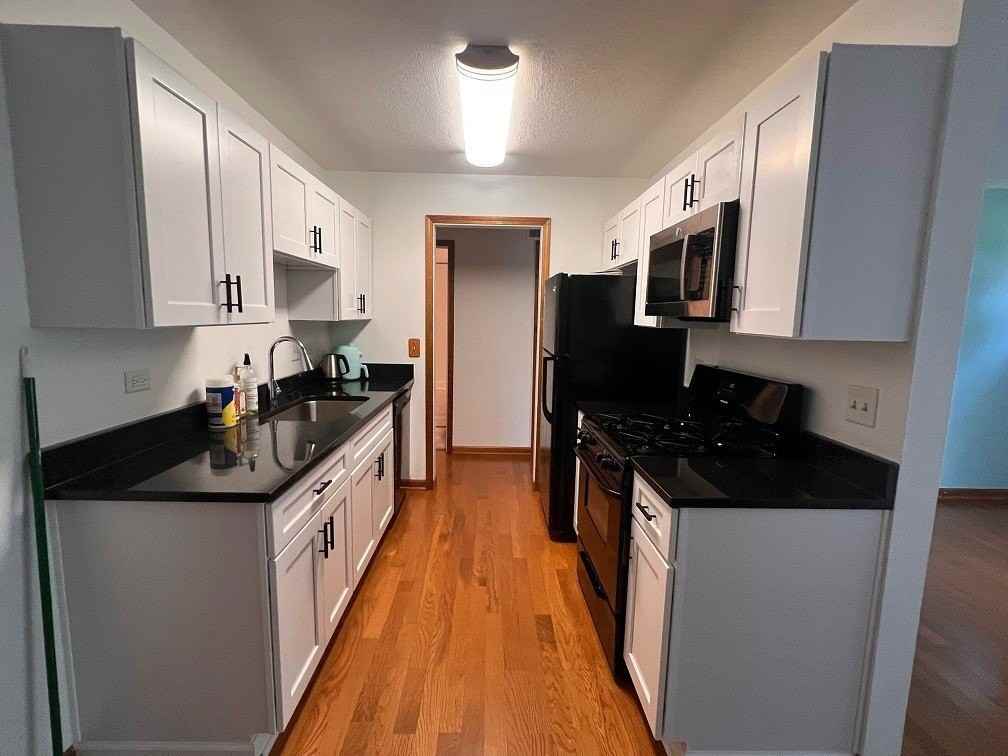 3327 Acorn Ct - Photo 3 of 12