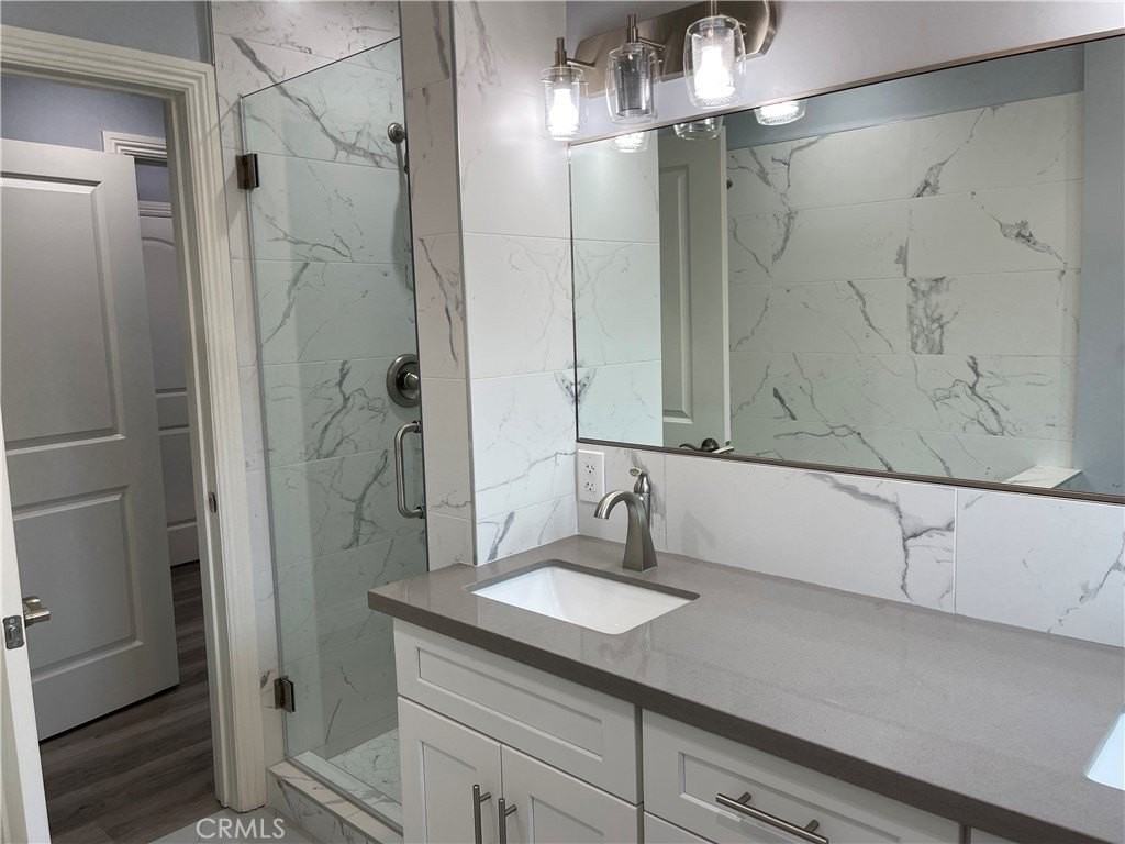 717 Joaquin Rd - Photo 5 of 25