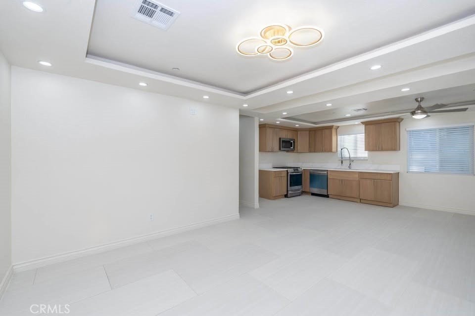 620 Silver Spur Way - Photo 3 of 12