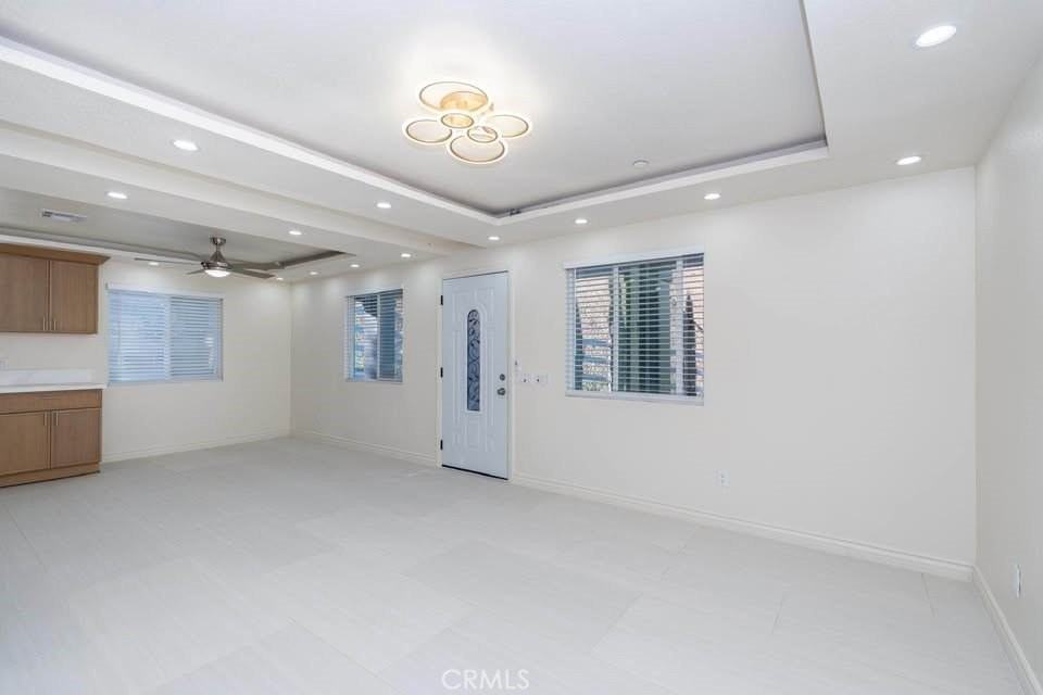 620 Silver Spur Way - Photo 4 of 12