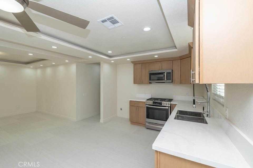 620 Silver Spur Way - Photo 5 of 12