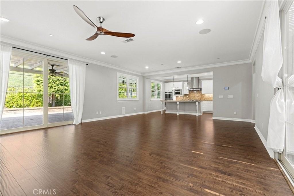 23 Vivido St - Photo 3 of 20